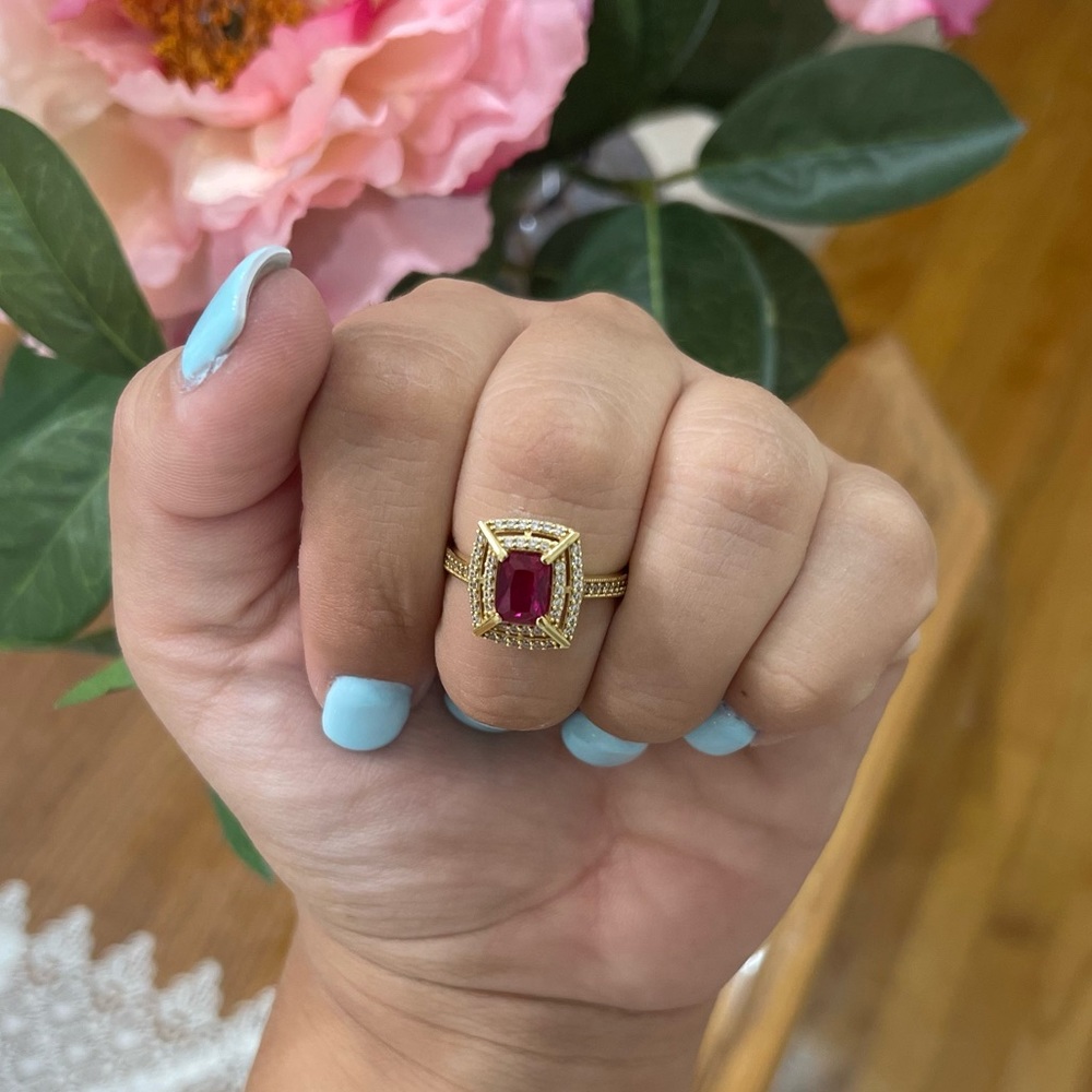 18 K Egyptian Gold Ring with red CZ stone